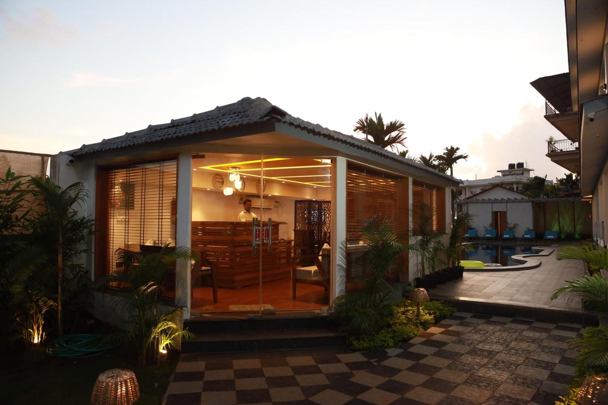 Gracias Cafe & Resort Morjim Dış mekan fotoğraf