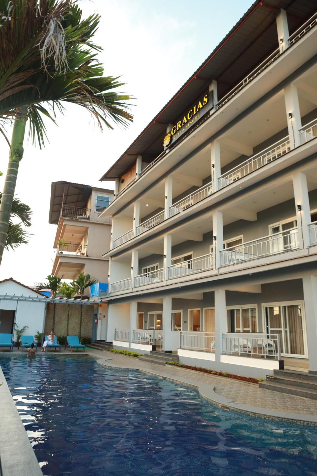Gracias Cafe & Resort Morjim Dış mekan fotoğraf